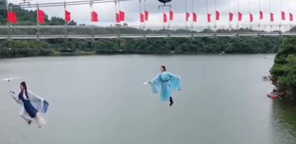 吊威亞